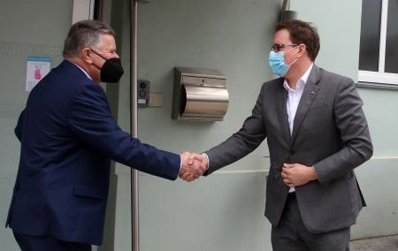 VLADA NA OBISKU V CERKNICI 18 FOTO LJUBO VUKELIČ